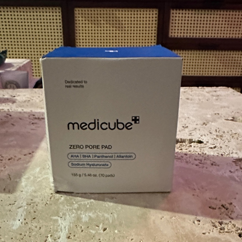 Medicube Zero Pore Pad - Blue